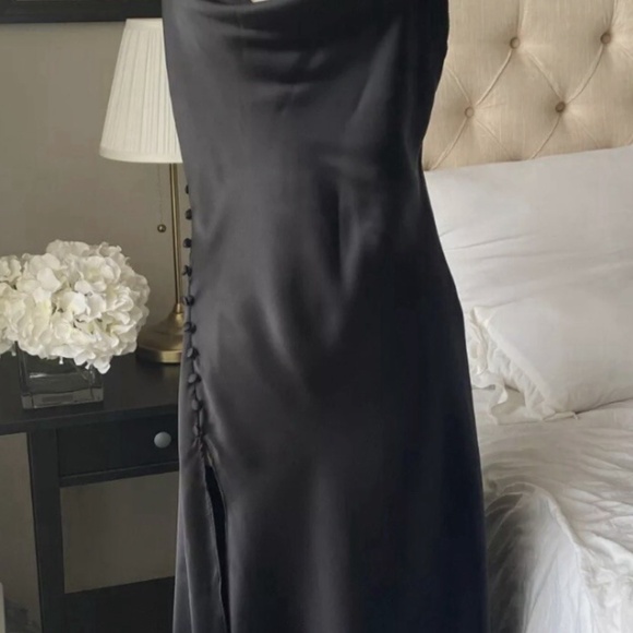 ZaraBlack Button-Detail Dress - Picture 2 of 7